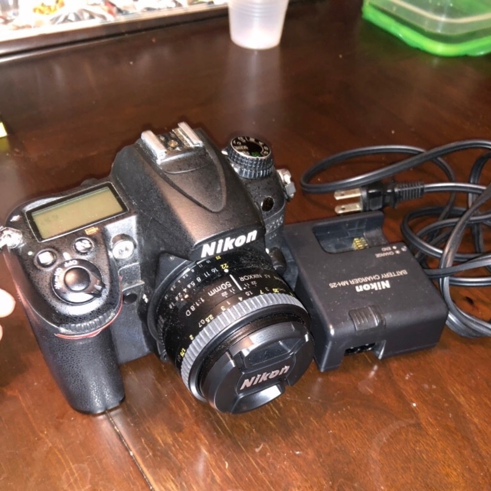 Nikon d7000 camera